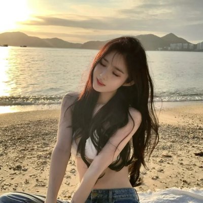 神圣的偶像 海报